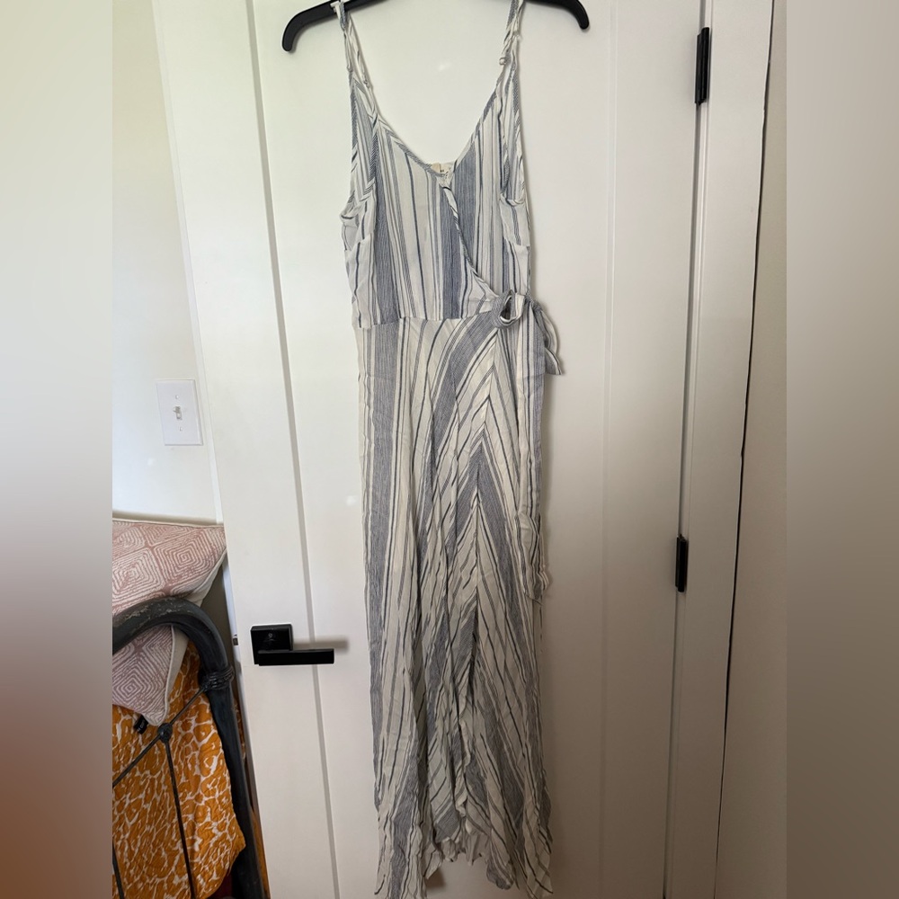 En Creme blue and white  Sleeveless Sundress Maxi